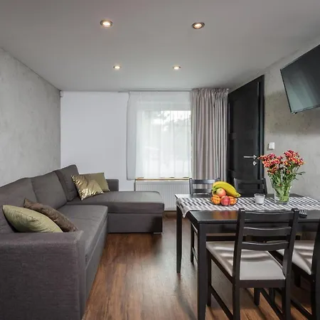 Appartement 294 *